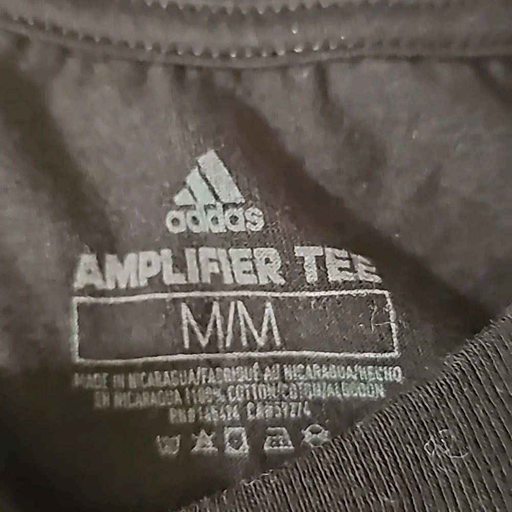 Adidas Short Sleeve Size M NWT - Picture 3 of 5